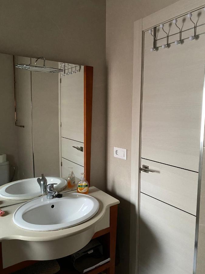 Apartament Piso Vivienda Uso Turistico Julio Burell Baeza Reformado Zewnętrze zdjęcie